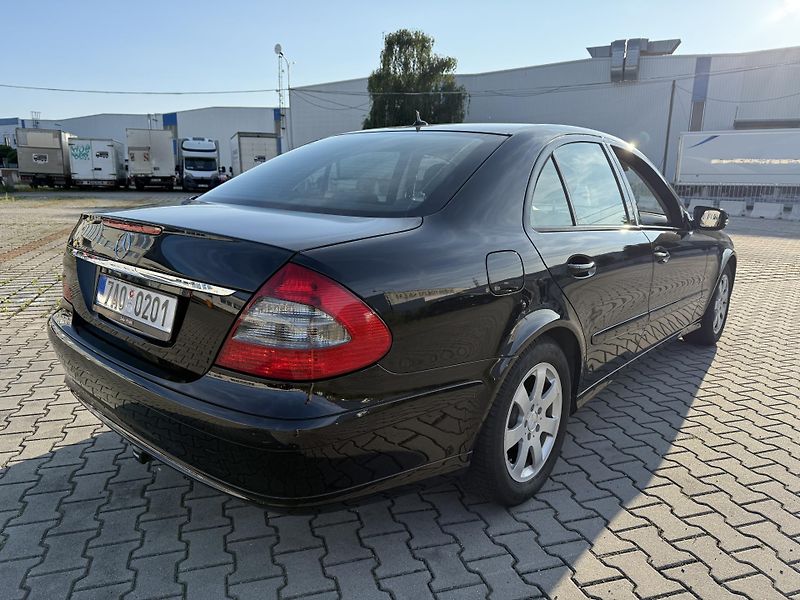 Mercedes-Benz Třídy E (2007) 220 CDI - fotka 6 z 20