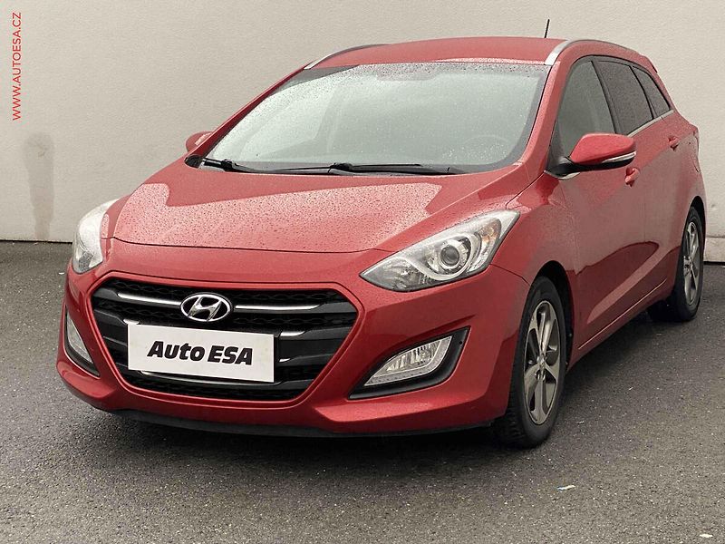 Hyundai i30 (2016) 1.6 GDi, ČR, autoAC - fotka 3 z 17