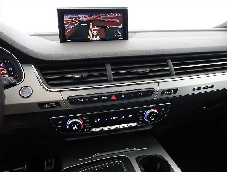 Audi Q7 (2019) S-Line 50 TDI - fotka 10 z 21