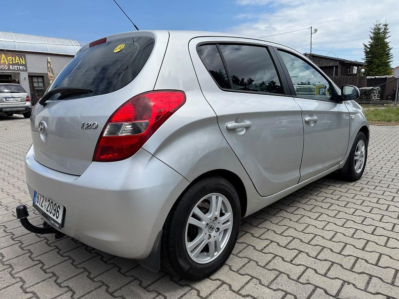Hyundai i20 (2010) 1,2 LPG - fotka 3 z 8