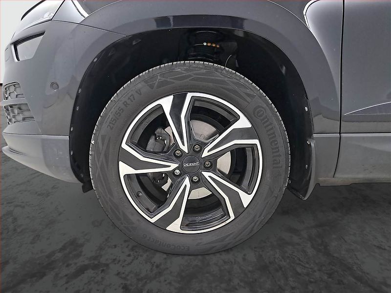 Škoda Karoq (2021) 1.5 TSI - fotka 15 z 22