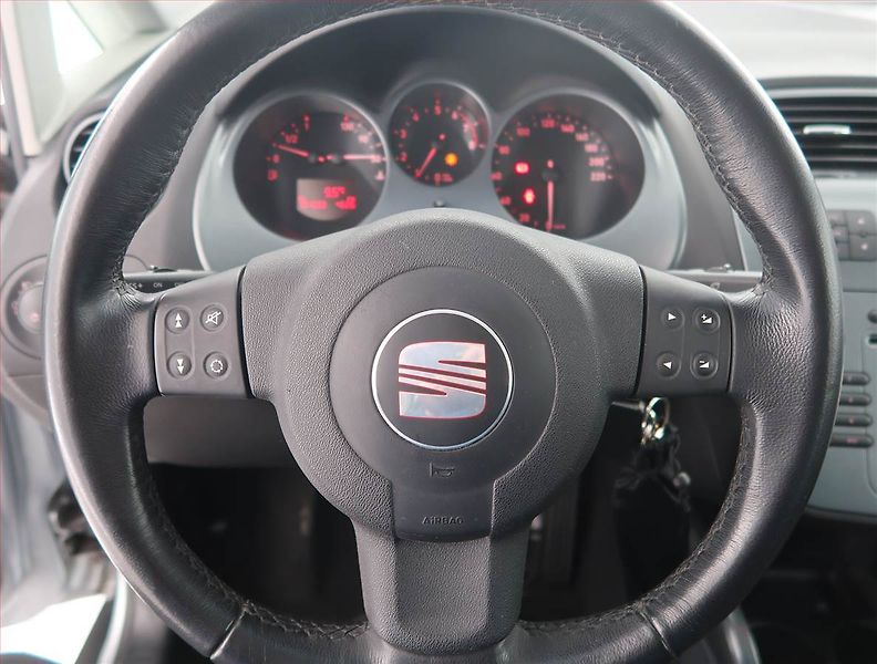 Seat Altea (2007) 1.6, Tempomat, Park. senzory - fotka 18 z 18