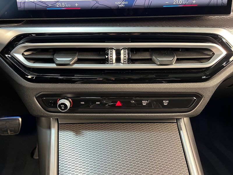 BMW Řada 3 320d xDrive M-PAKET, EL. TAŽNÉ - fotka 35 z 40