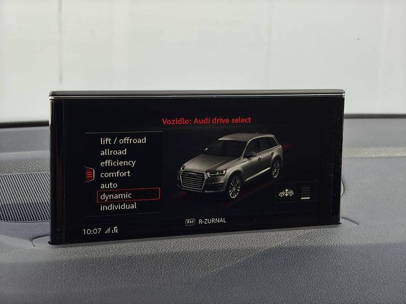 Audi Q7 - SQ7 Quattro 8TT  4,0TDI - fotka 16 z 27