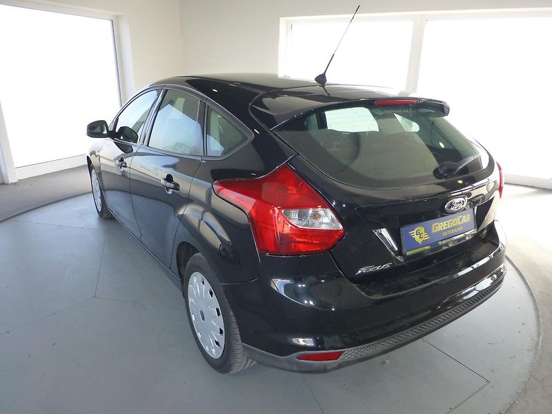 Ford Focus (2014) 1,6TDCI-77KW*KLIMATIZACE - fotka 7 z 21
