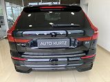 Volvo XC60 B4 FWD Ultimate Dark AT8 - náhled 8