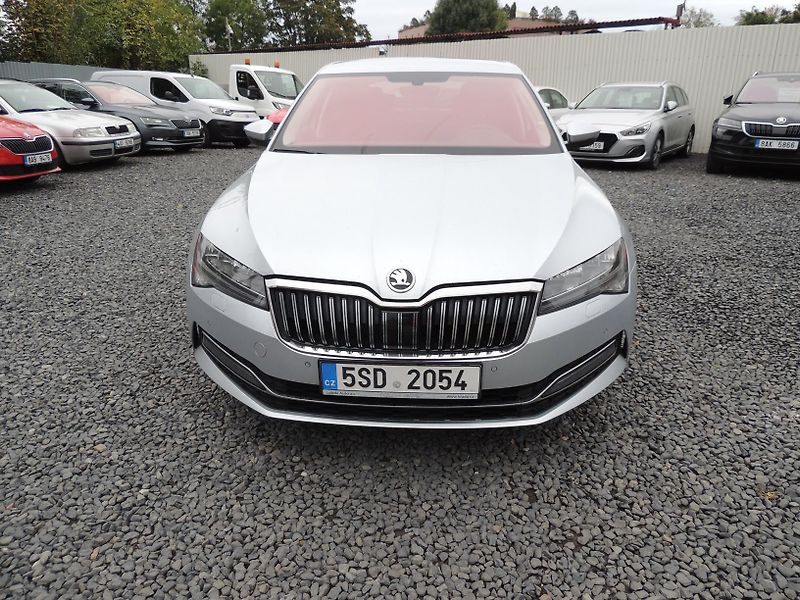 Škoda Superb (2020) 2.0TDi,110kw,Style,webasto,ČR - fotka 2 z 39