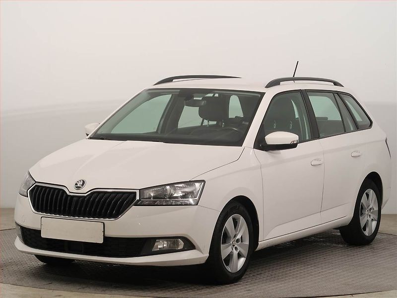 Škoda Fabia (2022) Ambition 1.0 TSI, Serv.kniha - fotka 2 z 14
