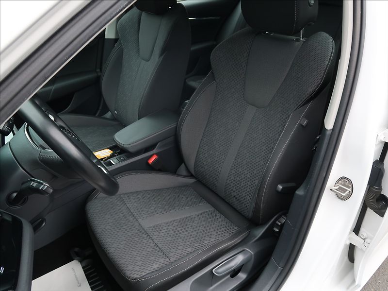 Škoda Octavia 2,0 TDi,1majČR,Style,S.kn.,DPH - fotka 10 z 27