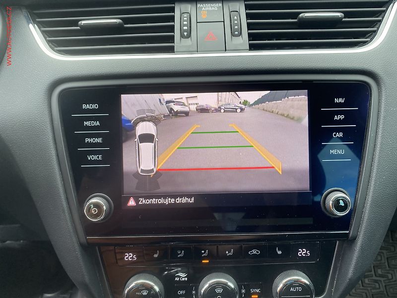 Škoda Octavia (2020) 1.6 TDi, Ambition, TZ, navi - fotka 17 z 18