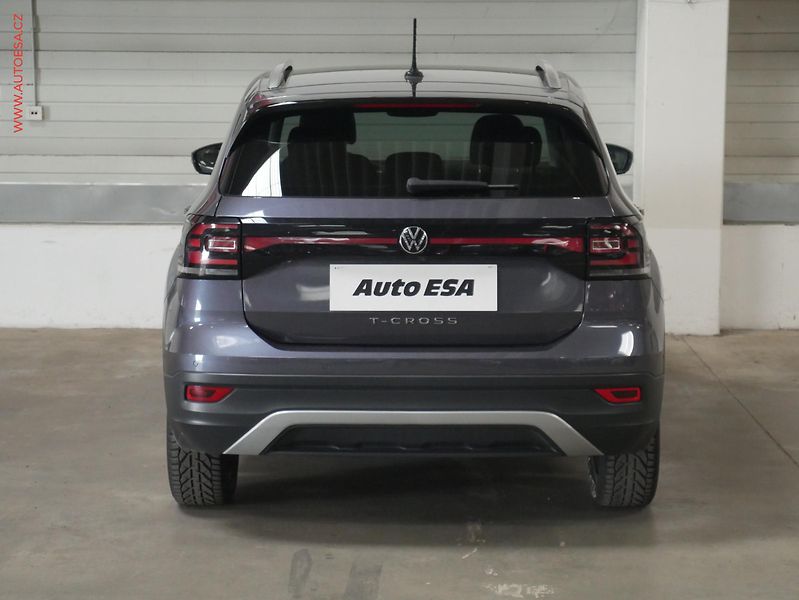 Volkswagen T-Cross (2023) 1.0 TSi, 2.maj,ČR, Style, LED - fotka 5 z 20