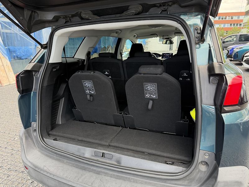 Peugeot 5008 (2017) ALLURE PureTech 130k EAT6 - fotka 39 z 39