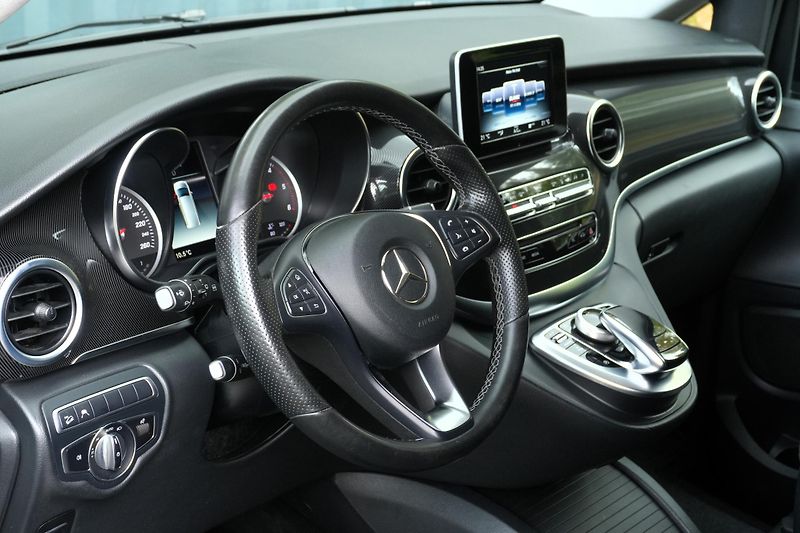 Mercedes-Benz Třídy V V250d 4Matic, 7míst, Webasto - fotka 10 z 33