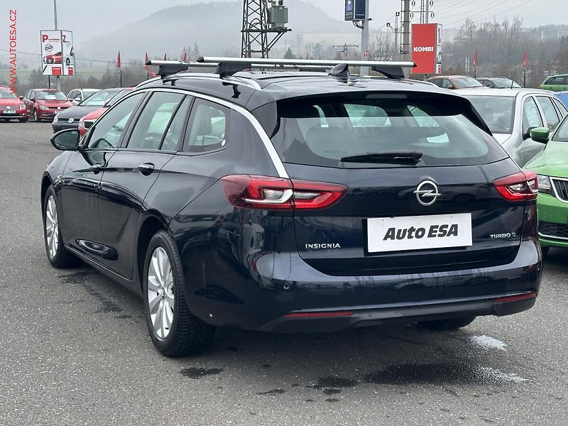 Opel Insignia (2018) 2.0 CDTI, AT - fotka 4 z 22