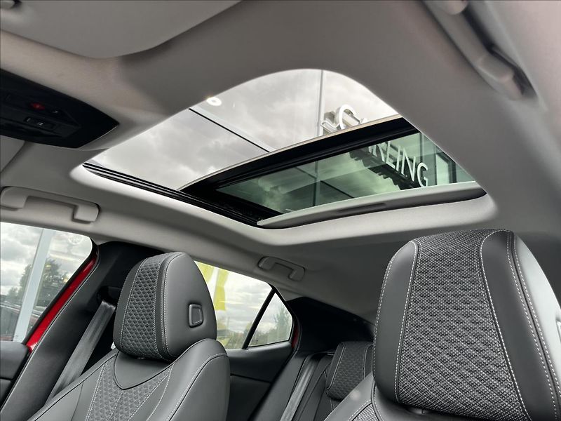 DS Automobiles DS4 1,5 BlueHDi 130k Trocadero  Ds - fotka 24 z 26