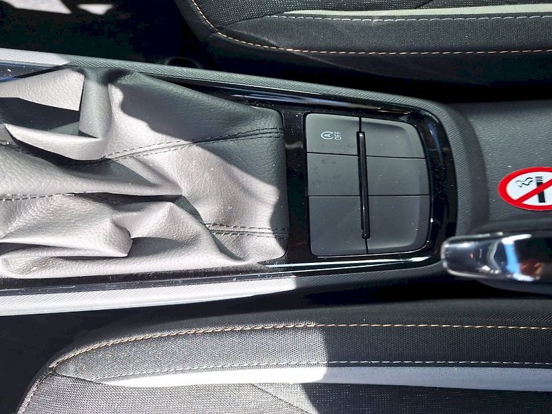 Škoda Kamiq (2025) 1.0 TSI / 85 kW / 7DSG / Top S - fotka 22 z 32