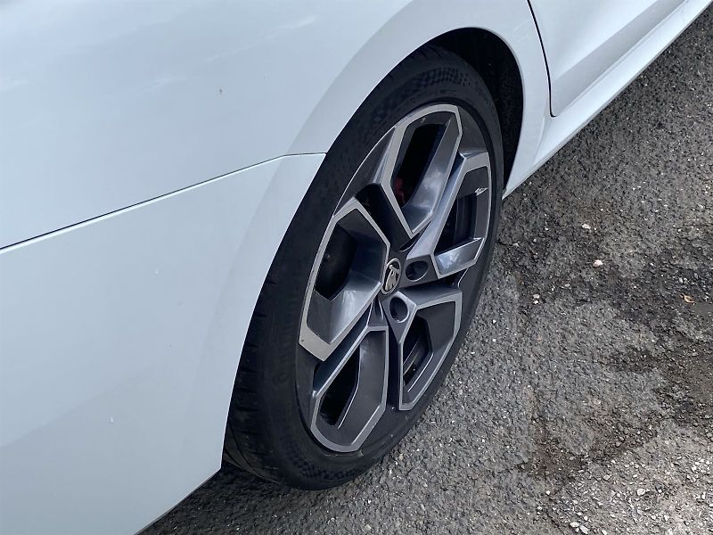 Škoda Octavia (2020) Combi 2.0 TDI DSG RS - fotka 35 z 39