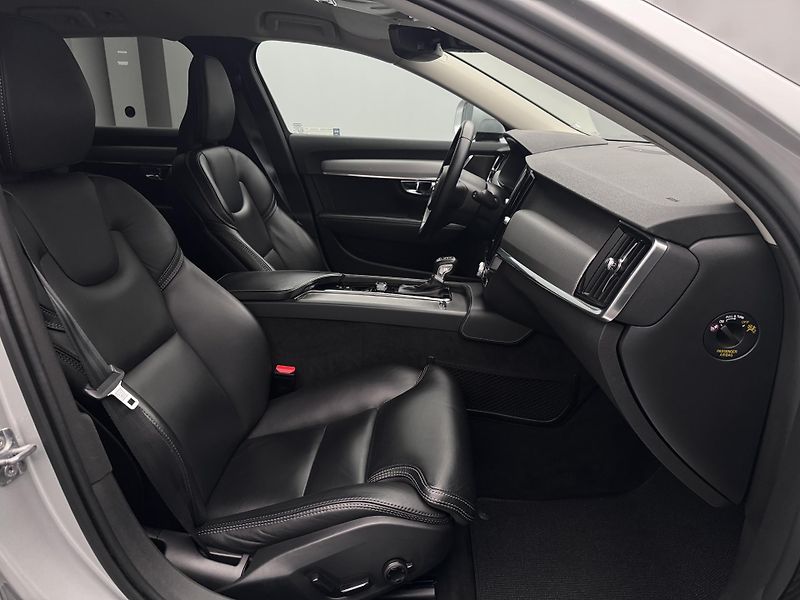 Volvo V90 CC D5 AWD PRO POLESTAR CZ  - fotka 27 z 47