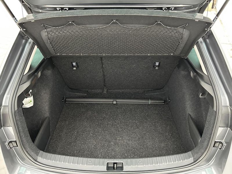 Škoda Scala 1.5 TSI Style Plus - fotka 23 z 28