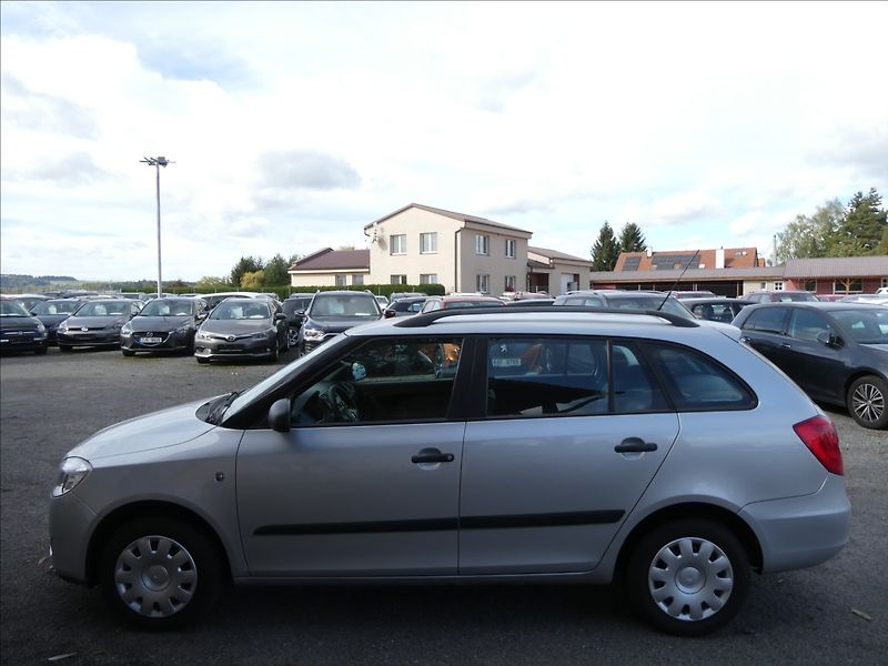 Škoda Fabia 1,4 16V 63kW závěs, serviska - fotka 5 z 41