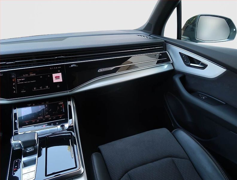 Audi Q7 (2023) 60 TFSI e - fotka 8 z 26