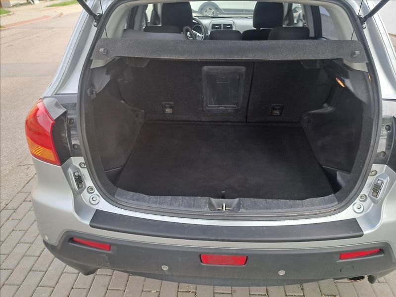 Mitsubishi ASX 1,8 Di-D  4x4 - fotka 41 z 50