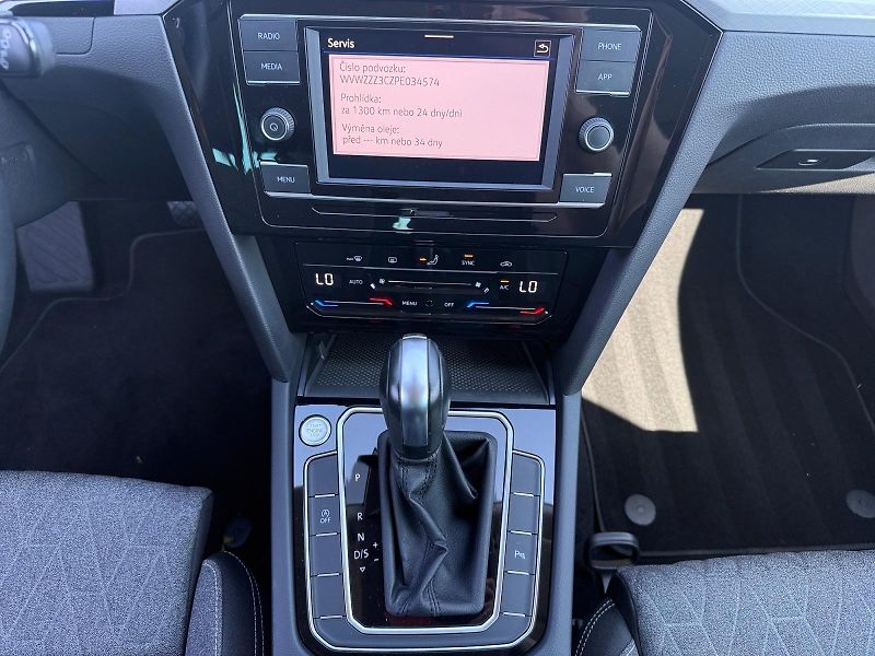 Volkswagen Passat (2023) BUSINESS 2.0TDI 110kW DSG CZ - fotka 10 z 11