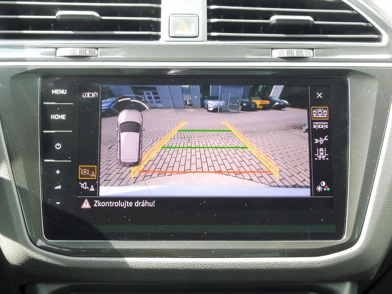 Volkswagen Tiguan (2017) Highline 2,0 TDI 140kW DSG 4MO - fotka 12 z 27