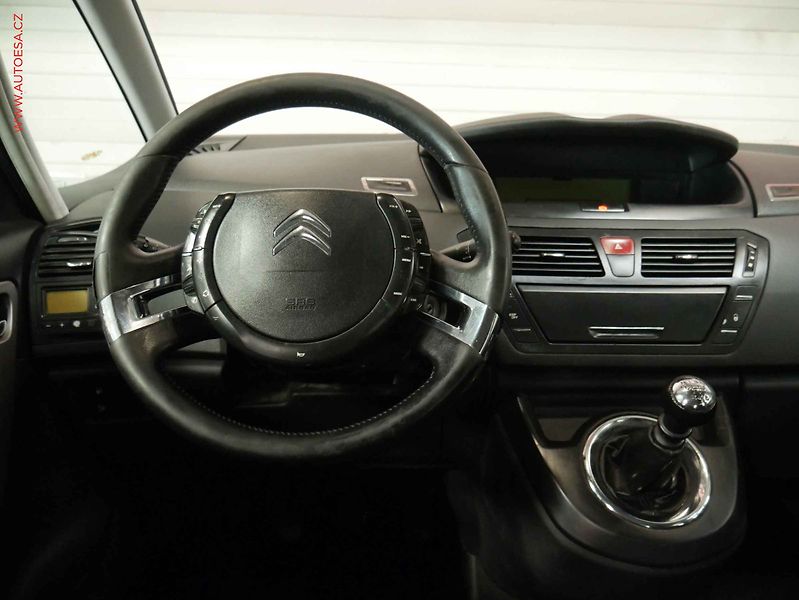 Citroën C4 Picasso (2012) 1.6HDI, autoAC, temp - fotka 11 z 17