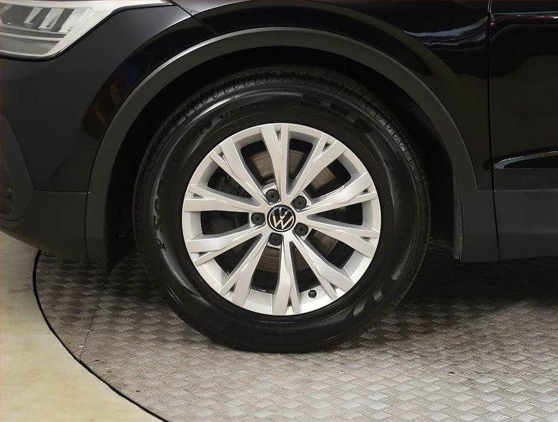 Volkswagen Tiguan (2022) Life 1.5 TSI - fotka 15 z 18