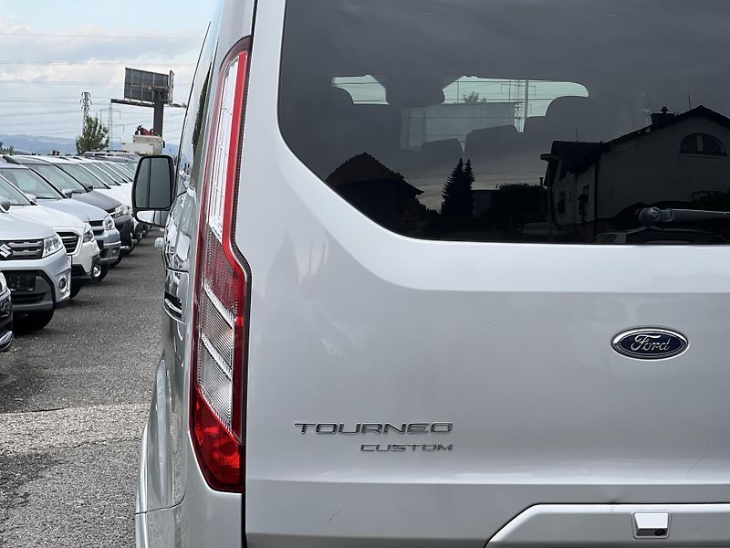 Ford Tourneo Custom 2.0TDCi TITANIUM 8MÍST ČR DPH - fotka 43 z 44