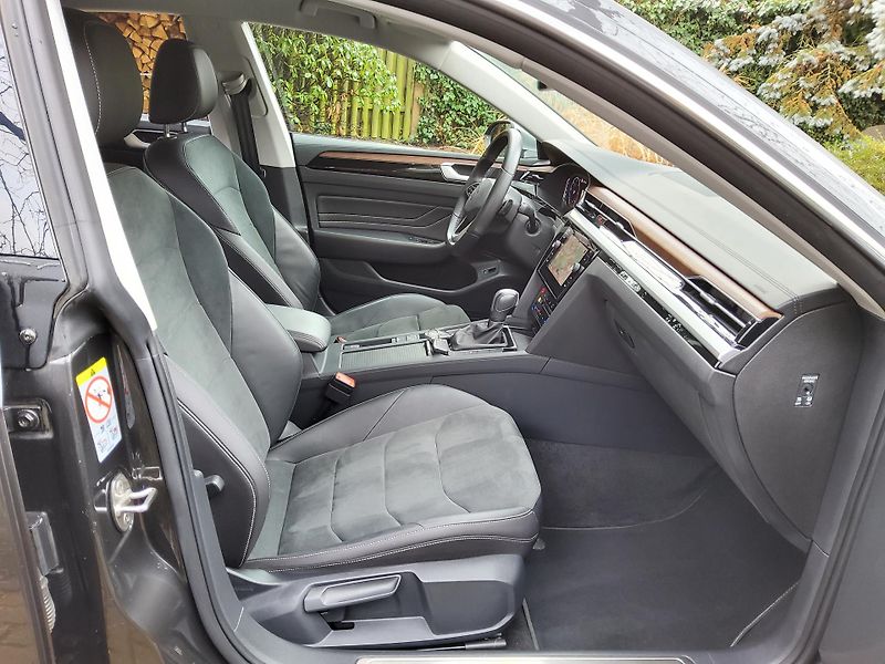 Volkswagen Arteon (2023) 2.0TDI DSG 1maj ČR Elegance - fotka 8 z 24