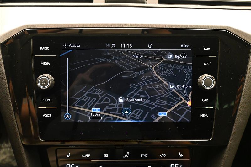 Volkswagen Passat 2,0 TDI 110kW DSG Business Zár - fotka 20 z 32