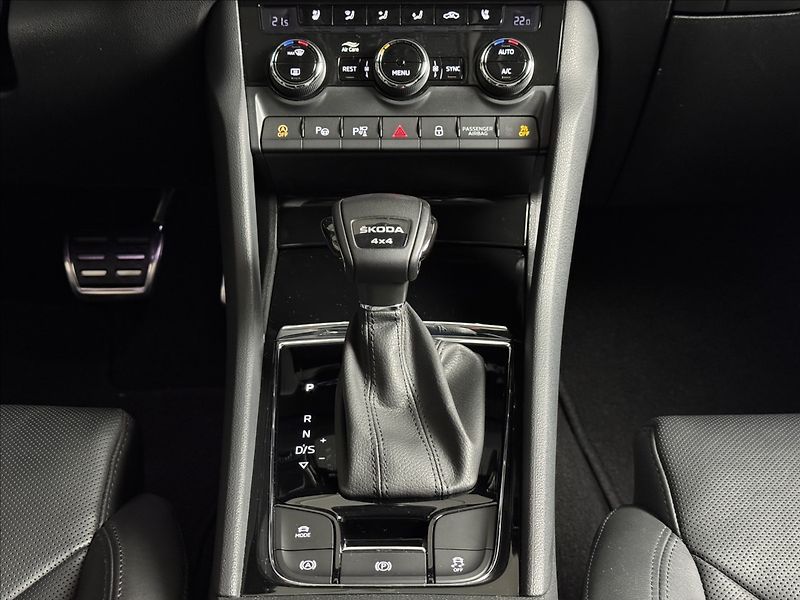 Škoda Kodiaq 2,0 TDi  DSG 4x4 L&K Virtual L - fotka 19 z 50