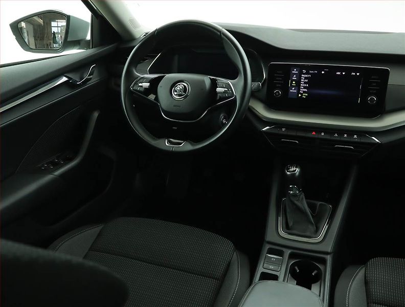Škoda Octavia (2022) Ambition 2.0 TDI, ČR,1.maj - fotka 7 z 15