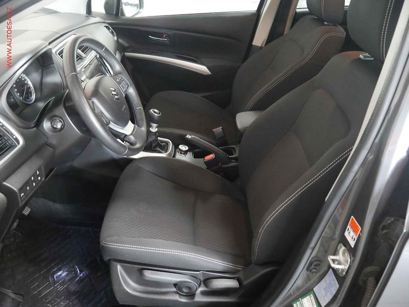 Suzuki S-Cross (2019) 1.4 T 4x4, 1.maj,ČR, AC - fotka 9 z 23
