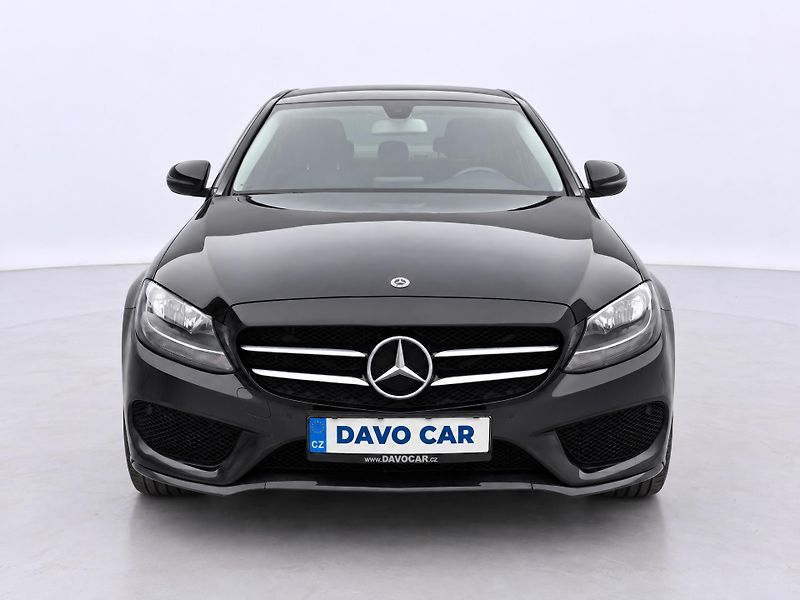 Mercedes-Benz Třídy C 2,0 200 135kW Aut. Kůže DPH - fotka 2 z 27