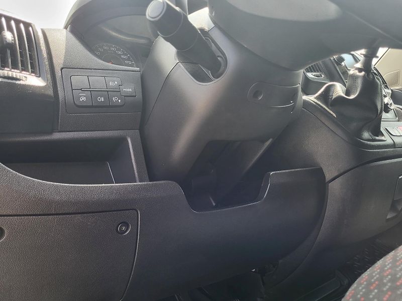 Peugeot Boxer FURGON L1H1 2.2 BlueHDi 120k - fotka 25 z 42
