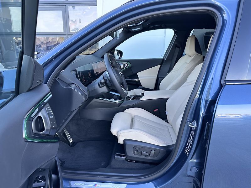 BMW X3 xDrive40d M-Sport - fotka 7 z 31