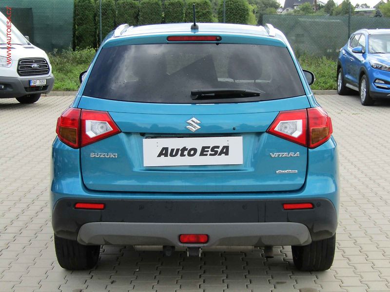 Suzuki Vitara (2017) 1.6VVT 4x4, 1.maj,ČR, LED - fotka 5 z 18