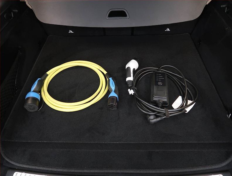 Mercedes-Benz EQC (2021) 400 4MATIC, SoH 95% - fotka 34 z 34