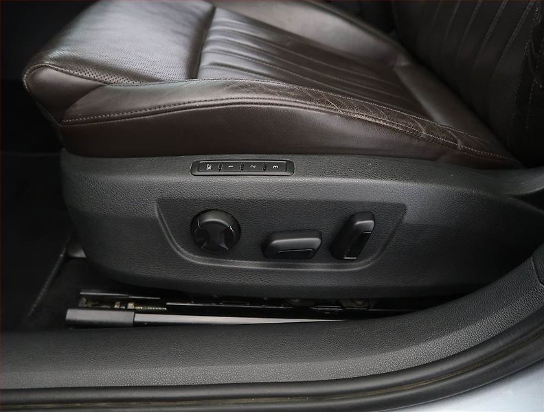 Škoda Superb (2016) Laurin&Klement 2.0 TSI - fotka 24 z 31