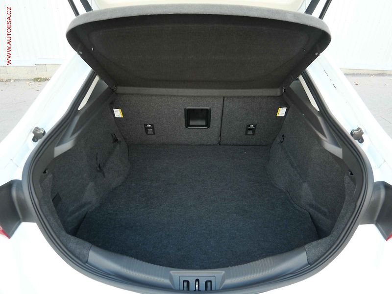 Ford Mondeo (2016) 1.5 EB, ČR, Trend - fotka 7 z 22