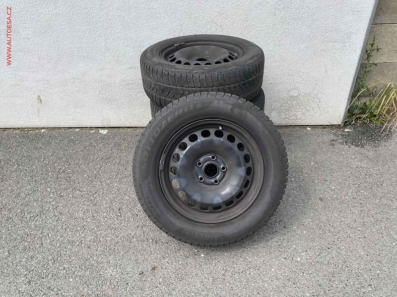 Volkswagen Passat (2023) 2.0 TDi, Business, DSG, LED - fotka 19 z 19