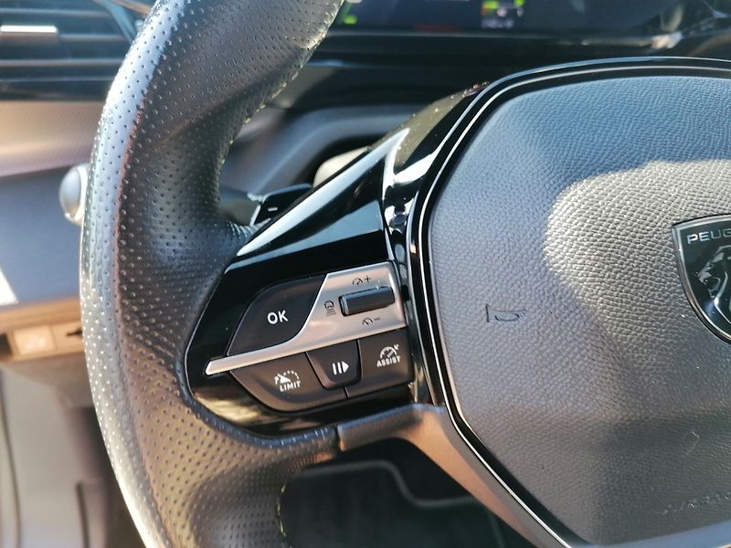 Peugeot 308 (2023) 1.2 PT GT-Line 96kW masáže - fotka 24 z 42