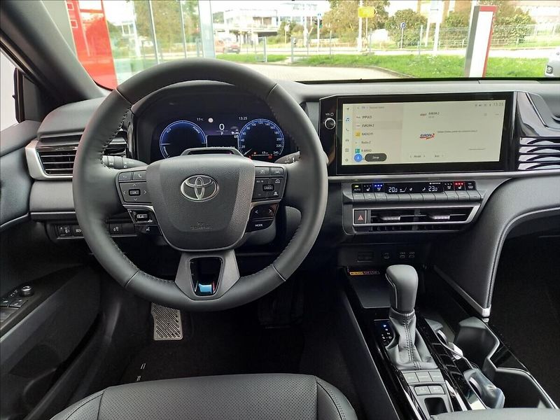 Toyota Camry 2,5 Prestige - fotka 9 z 15