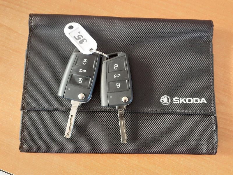 Škoda Fabia (2017) 1.2 TSi  NOVÉ ROZVODY - fotka 22 z 23