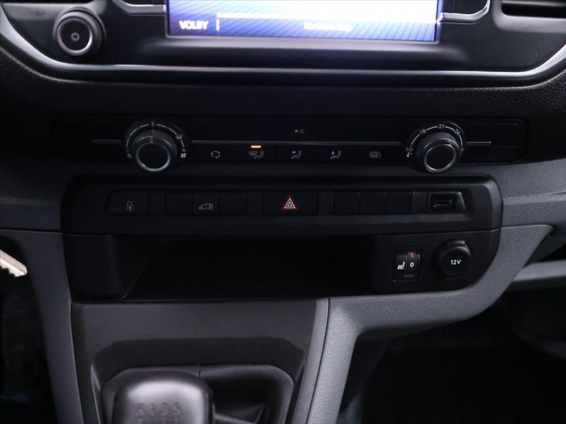 Toyota ProAce 2,0 D-4D 140k CZ Active L2 DPH - fotka 21 z 30