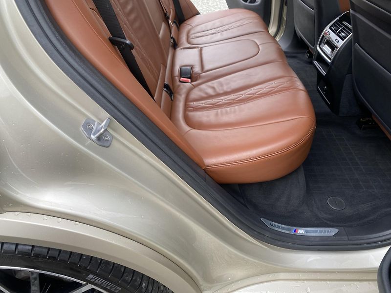 BMW X5 M50XD 4x4 400PS CZ DPH FULL 1A - fotka 127 z 171