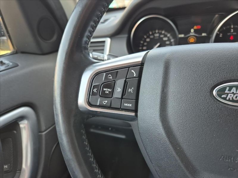 Land Rover Discovery Sport 2,0 - fotka 18 z 19